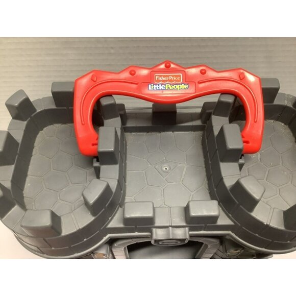 Fisher Price Little People Play N Go Castle Knight Catapult Sword Axe 2009 - Picture 2 of 16